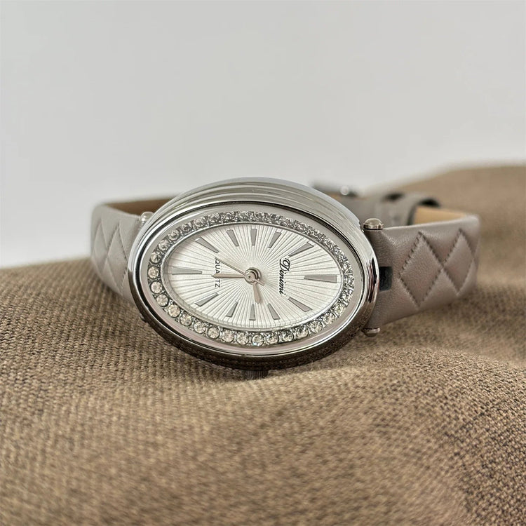 Pigeon Egg Watch – 2025 Diamond Plaid Leather Fashion Versa - Dan&